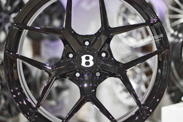 Сделали 22" ковку Advanced Forged MS1 для Bentley Bentayga 