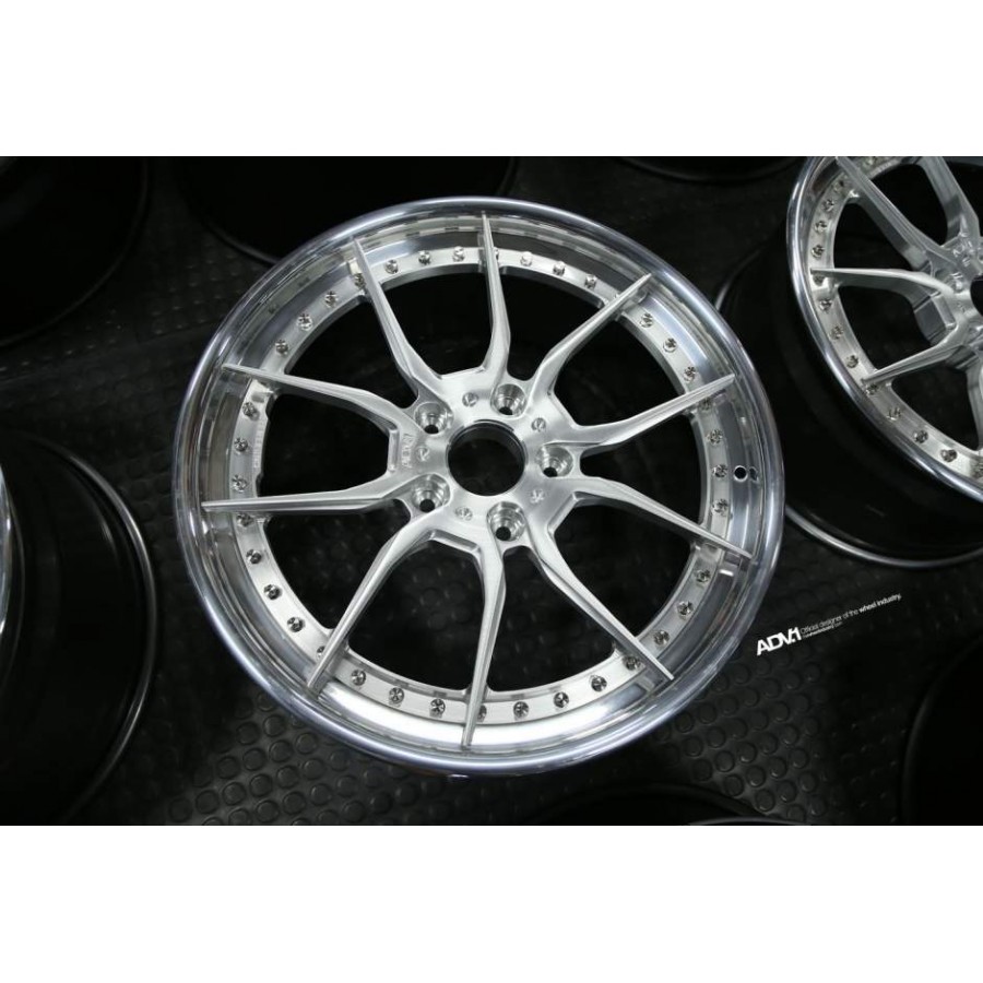 Модель ADV.1 ADV5.0 Track Spec CS