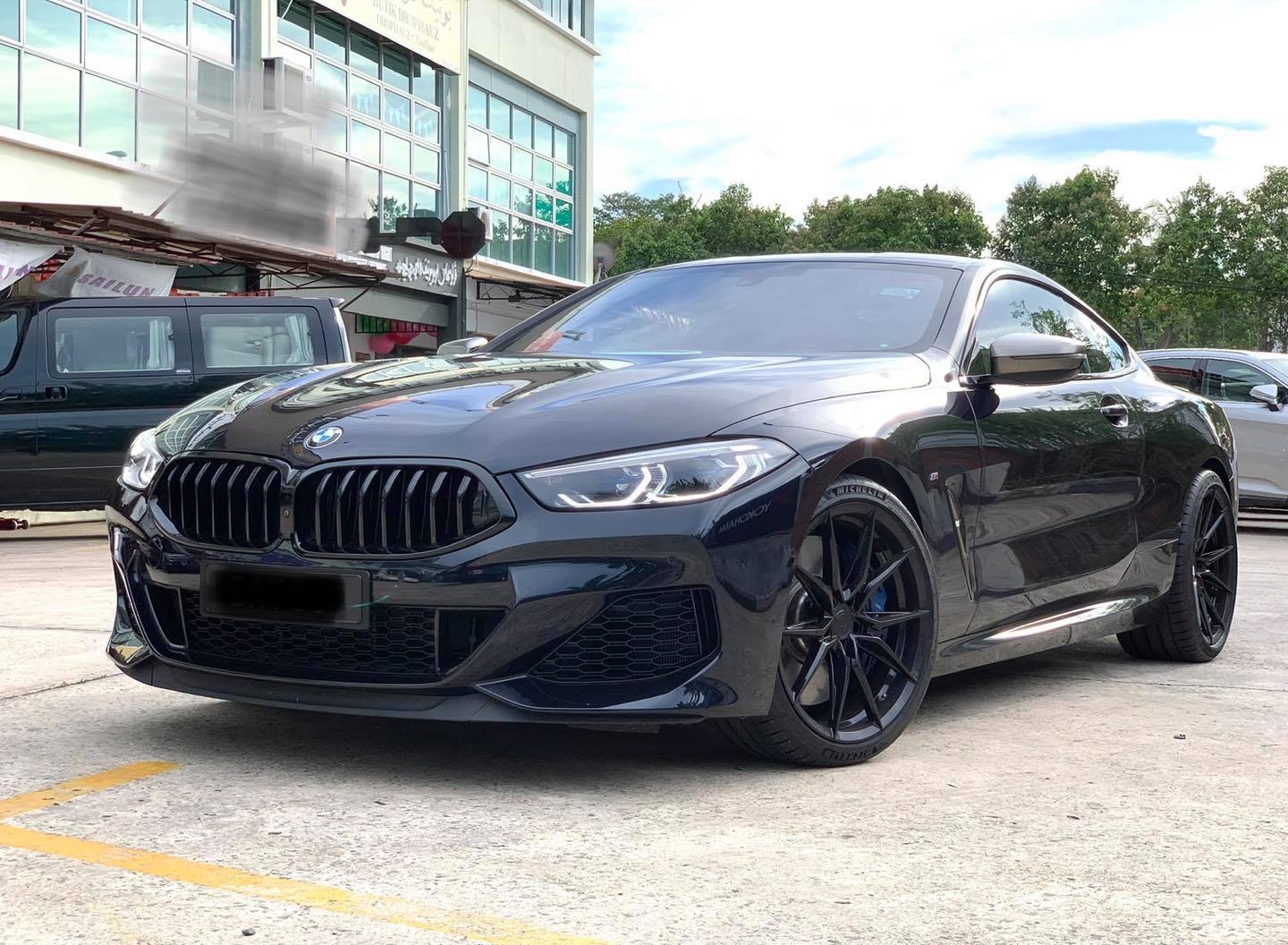 BMW 8 Series G15 на дисках Rohana