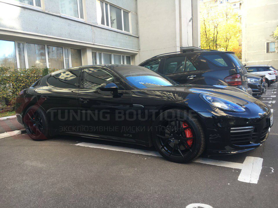 Porsche Panamera на 20" дисках Rohana RFX5 Matte Black фото 2