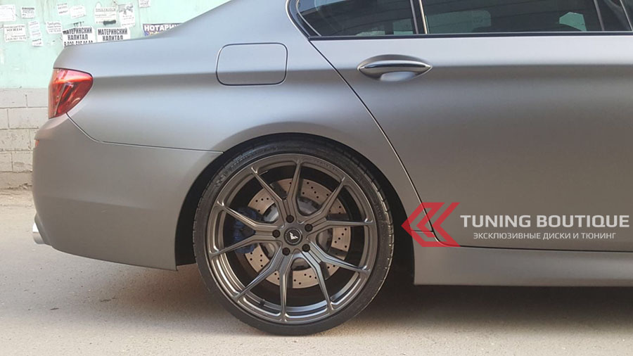 BMW 5 Series на 21" дисках Vorsteiner V-FF103 Carbon Graphite  фото 1