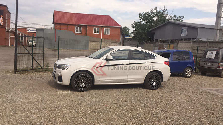 BMW X4 на 20" дисках Lexani CSS16 фото 1