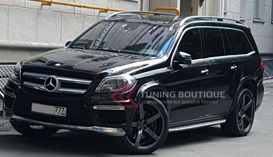 Mercedes GL на 22" Vossen CV3-R Gloss Graphite фото 1