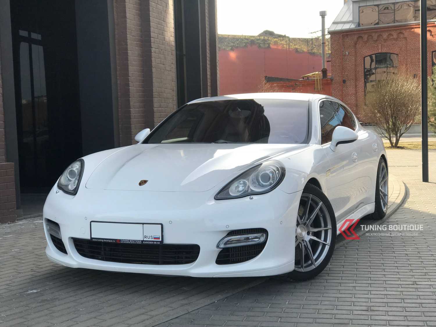 Porsche Panamera на 22" дисках Rohana RFX2 фото 2