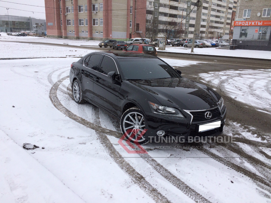 Lexus GS на 19" дисках Vossen CVT Silver Metallic фото 1