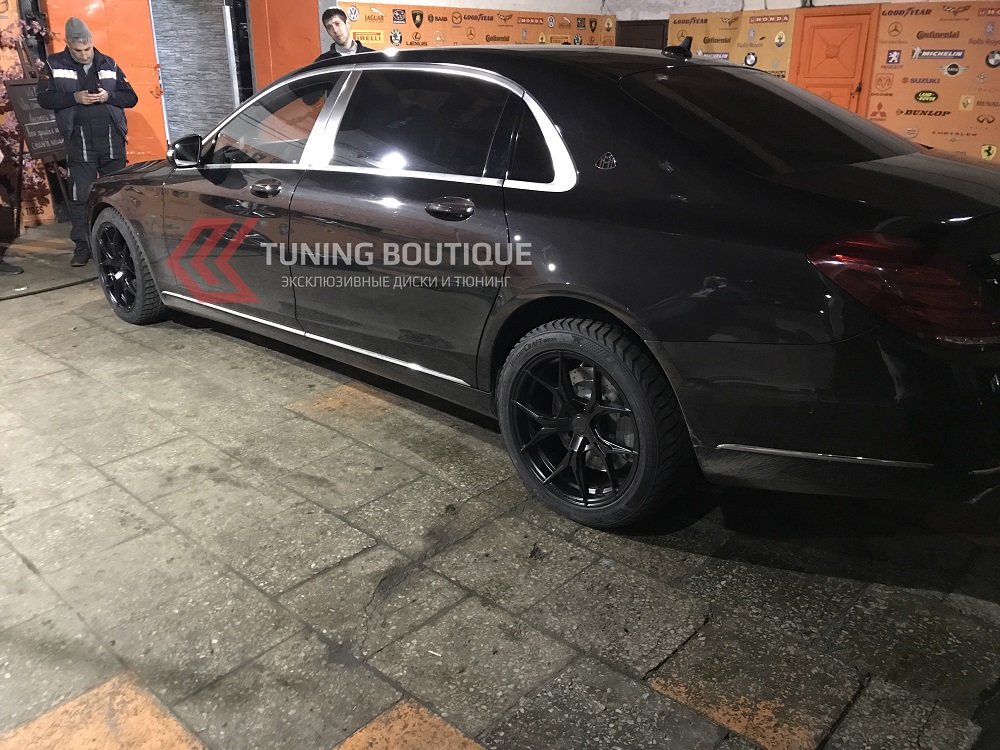 Mercedes-Benz Maybach S-Classe на 19" дисках Rohana RFX5 Matte Black фото 1