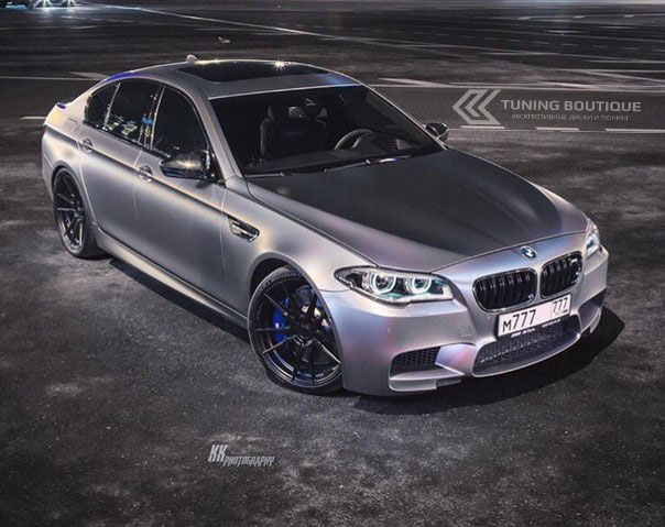 BMW M5 на 20" дисках Rohana RFX2 Matte Black фото 1