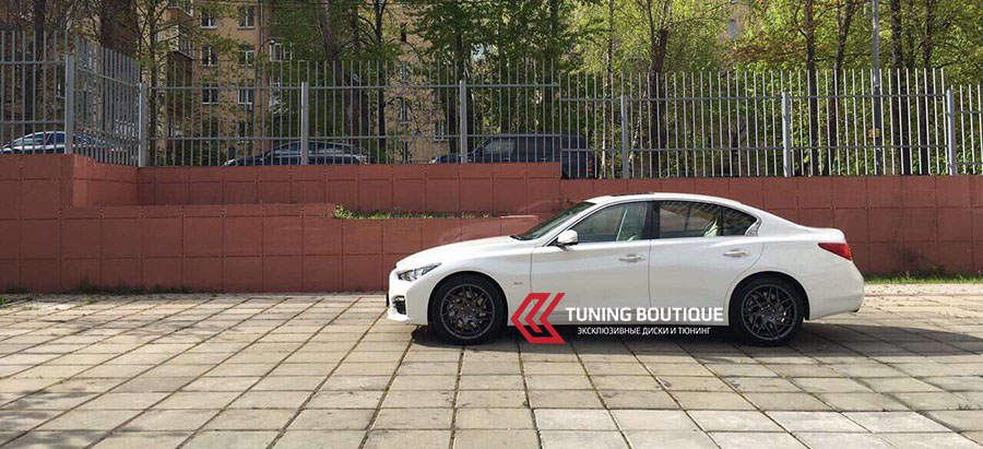 Infiniti Q50 на 20" дисках Blaque Diamond фото 2
