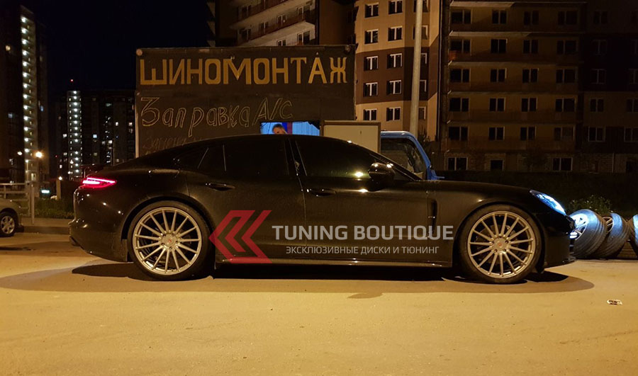 Porsche Panamera на 22" дисках Vossen VPS305  фото 1