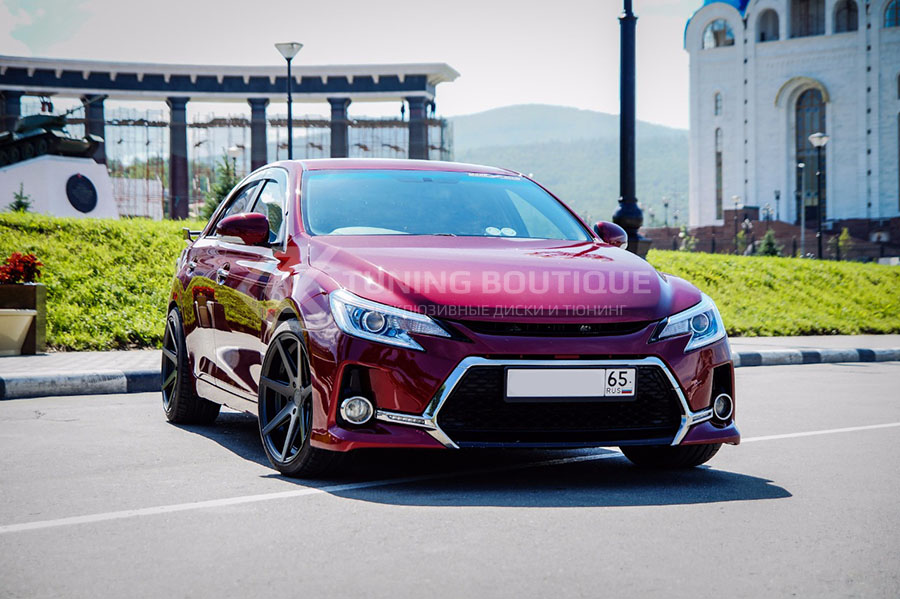 Toyota Mark X на 19" дисках Rohana RC7 фото 1