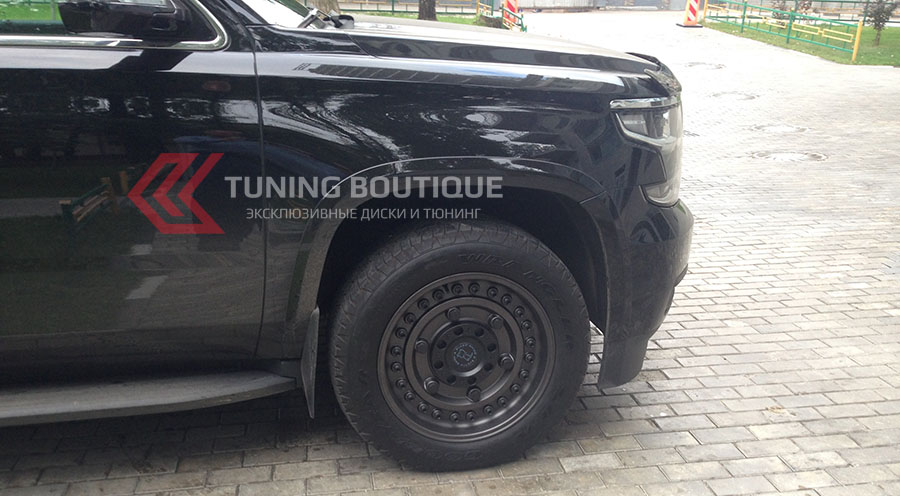 Chevrolet Tahoe на 20" дисках Black Rhino Armory Matte Black фото 3