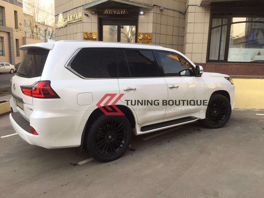 Lexus LX на 22" дисках Black Rhino Kruger Gloss Black фото 1