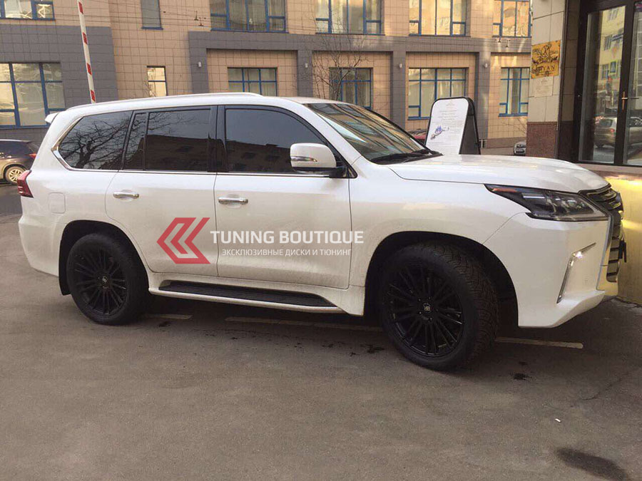Lexus LX на 22" дисках Black Rhino Kruger Gloss Black фото 3