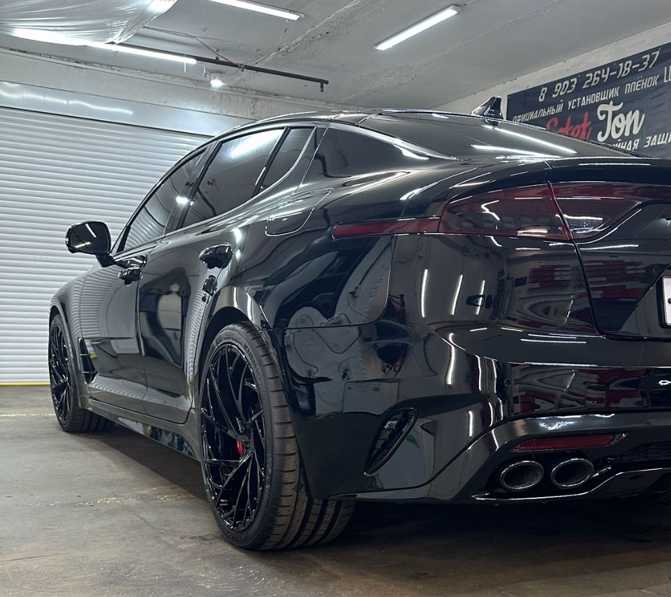 Kia Stinger на 20" кованых дисках нашего производства фото 2