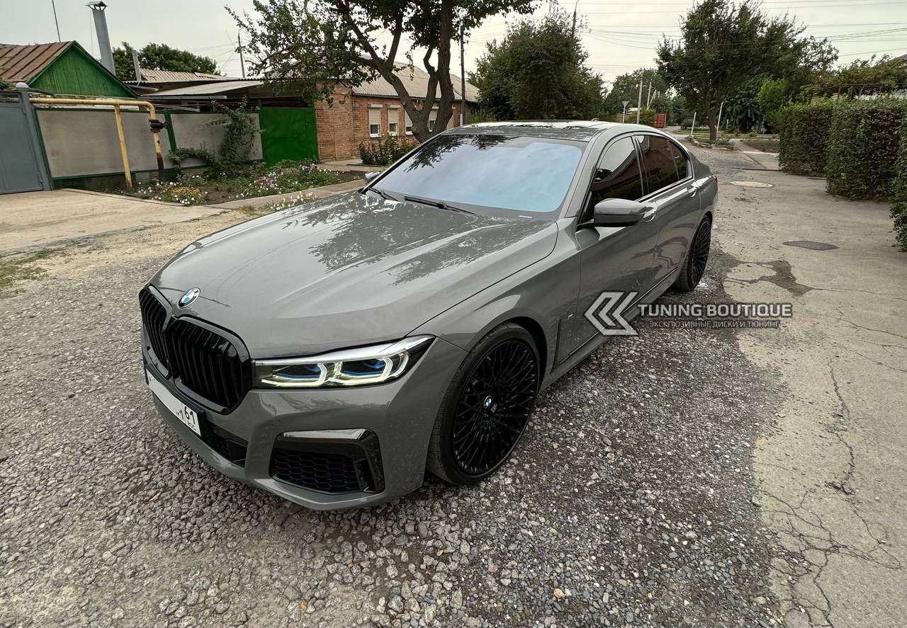 BMW 7 Series G11 на 21" кованых дисках Advanced Forged фото 1
