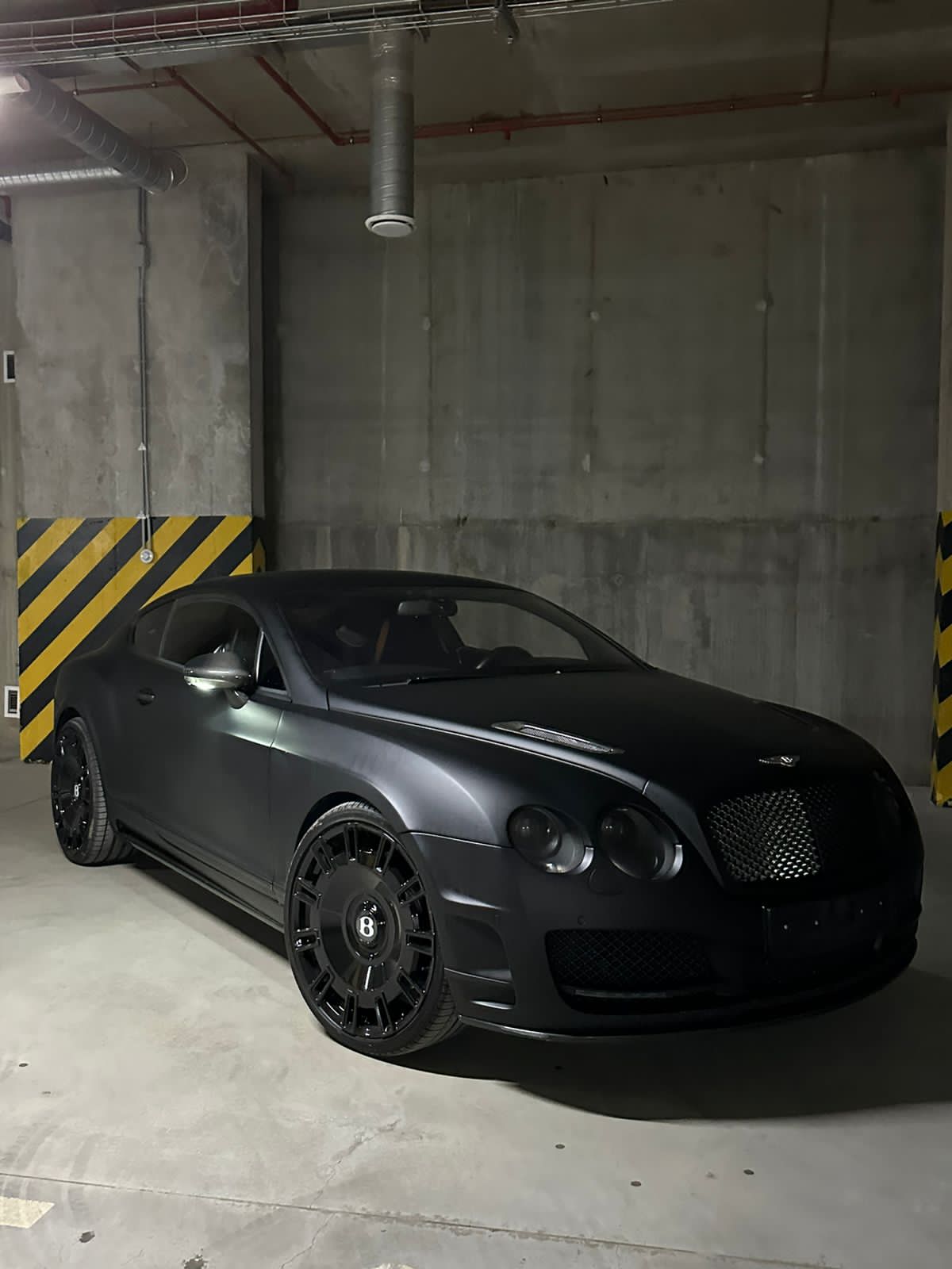 Bentley Continental GT на 22" кованых дисках нашего производства  фото 1
