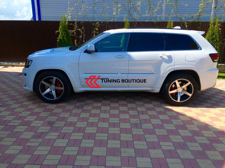 Jeep Grand Cherokee WK2 на 20" дисках Concavo CW-5 фото 3