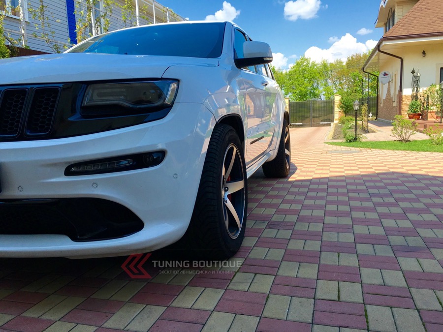Jeep Grand Cherokee WK2 на 20" дисках Concavo CW-5 фото 2