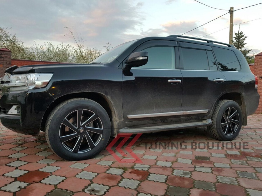 Toyota Land Cruiser 200 на 20" дисках DUB Directa фото 1