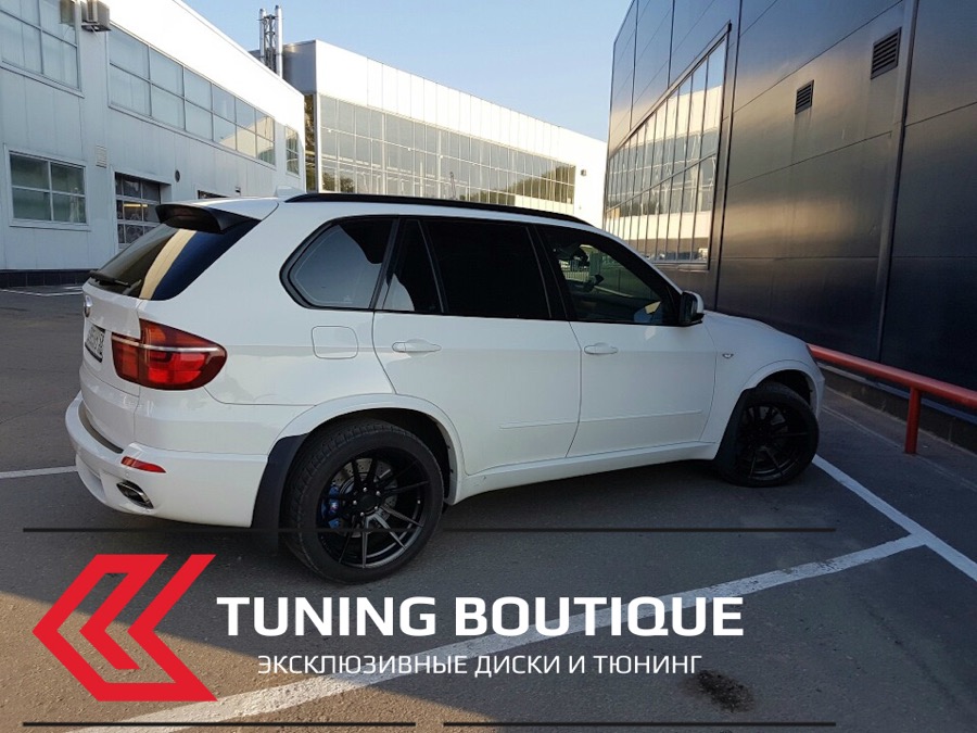 BMW X5 на 20" дисках Rohana RFX2 Matte Black фото 1