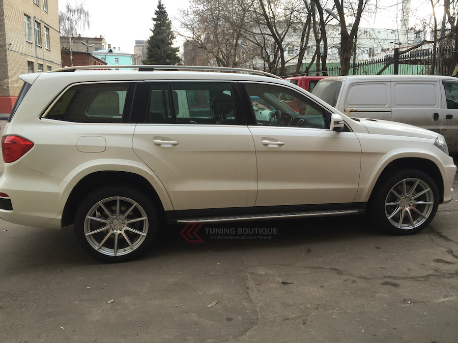 Mercedes GLS на 21" дисках Niche Essen Silver фото 1