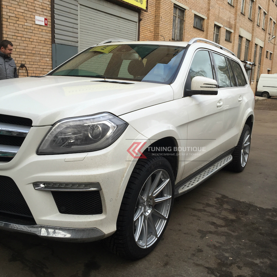 Mercedes GLS на 21" дисках Niche Essen Silver фото 2