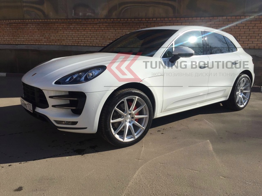 Porsche Macan на 21" дисках Niche Essen Silver фото 1