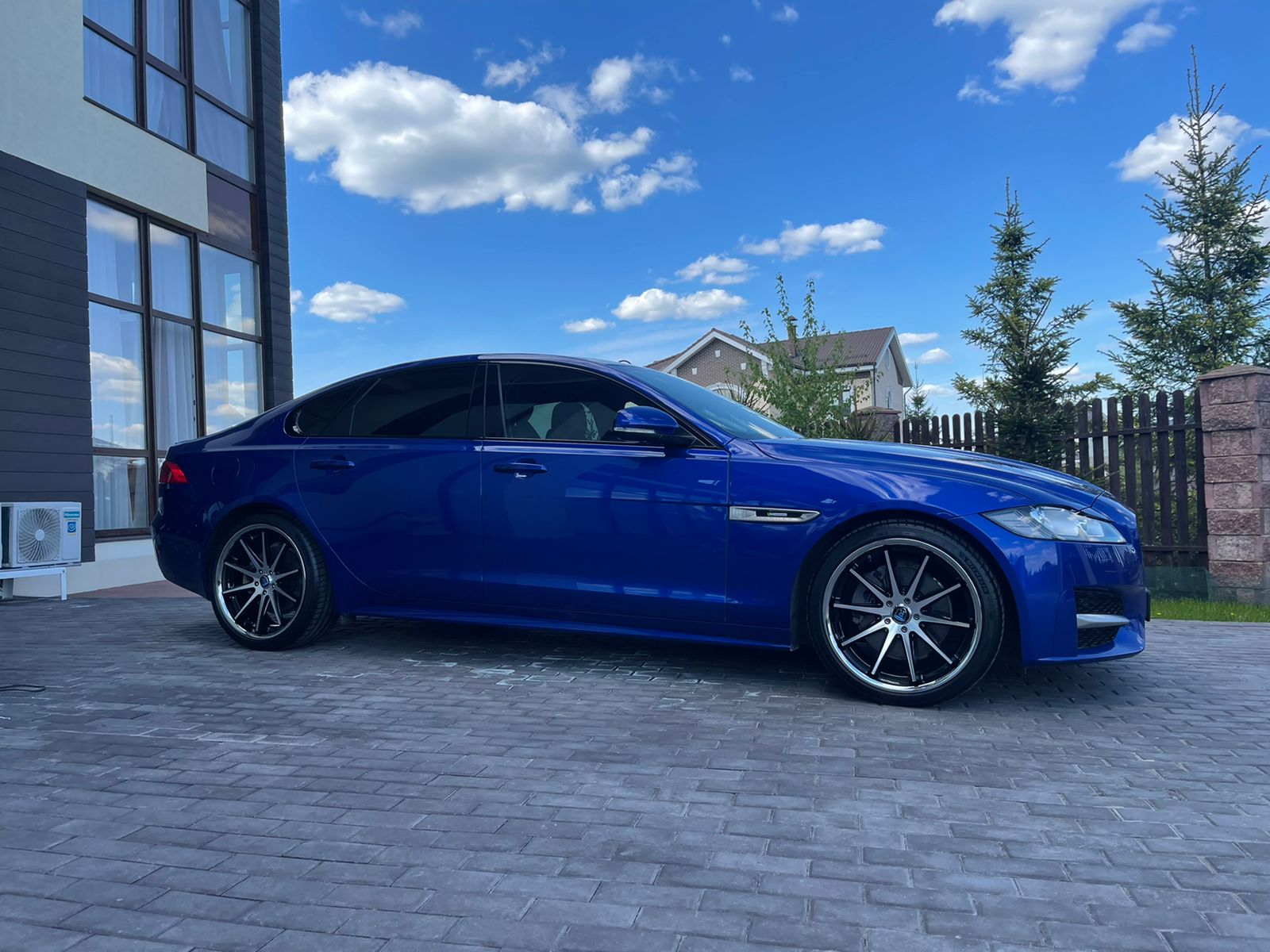 Jaguar XJ на 20" дисках Rohana RC10 фото 4