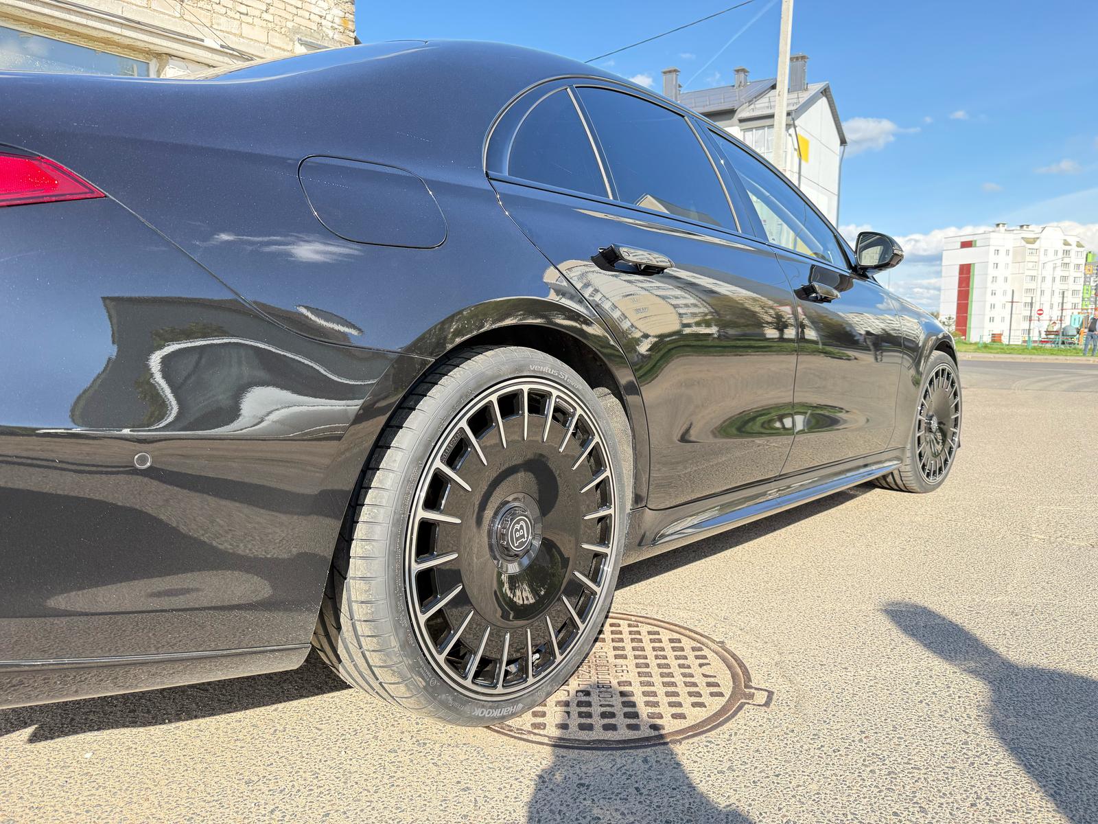 Mercedes S Class W223 на 21" кованых дисках нашего производства в стиле Brabus фото 3