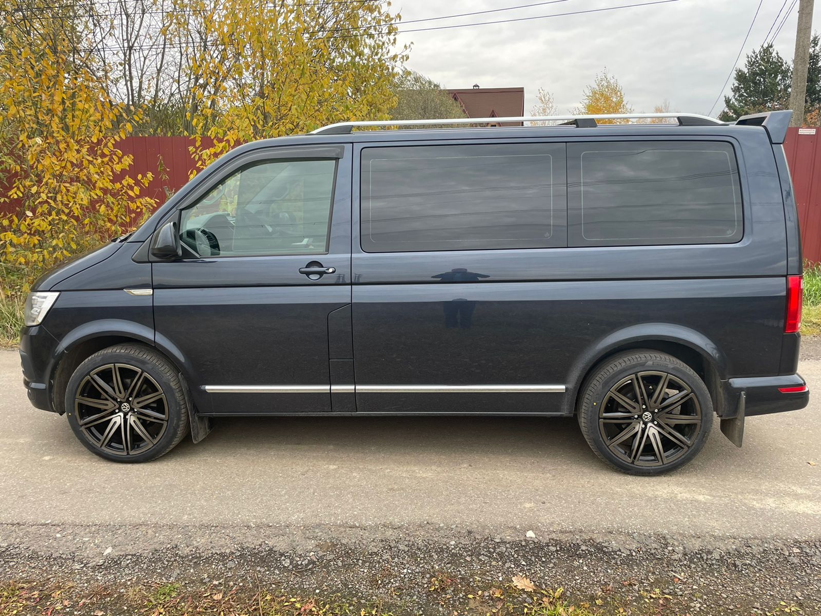 VW Multivan на 20" кованых дисках нашего производства фото 2